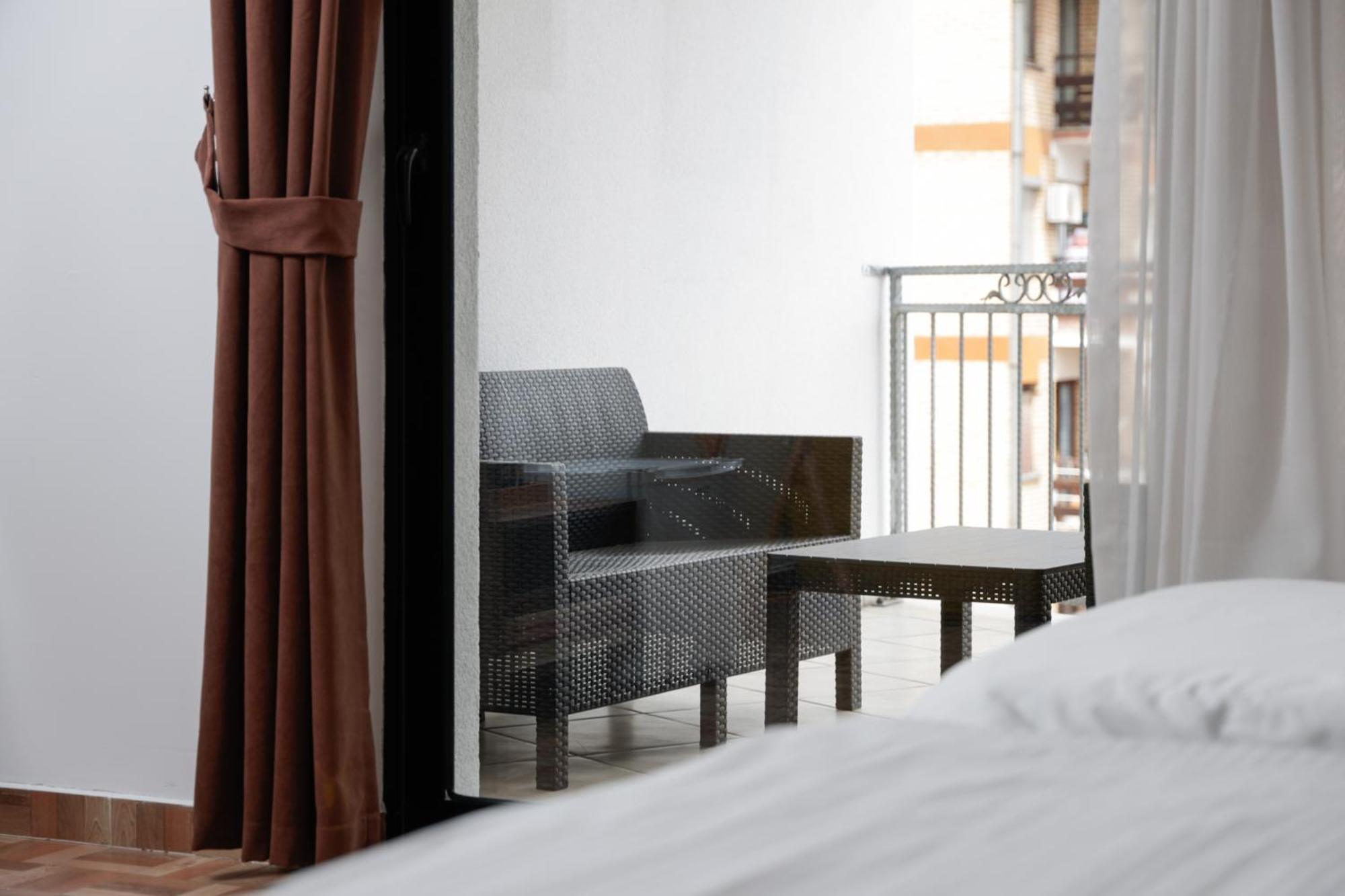 Hotel Denis Prizren Esterno foto