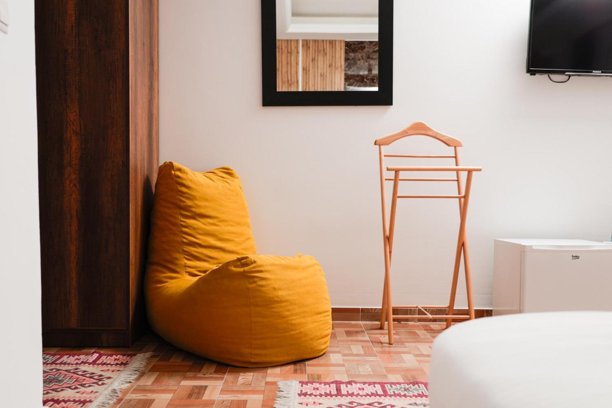 Hotel Denis Prizren Esterno foto