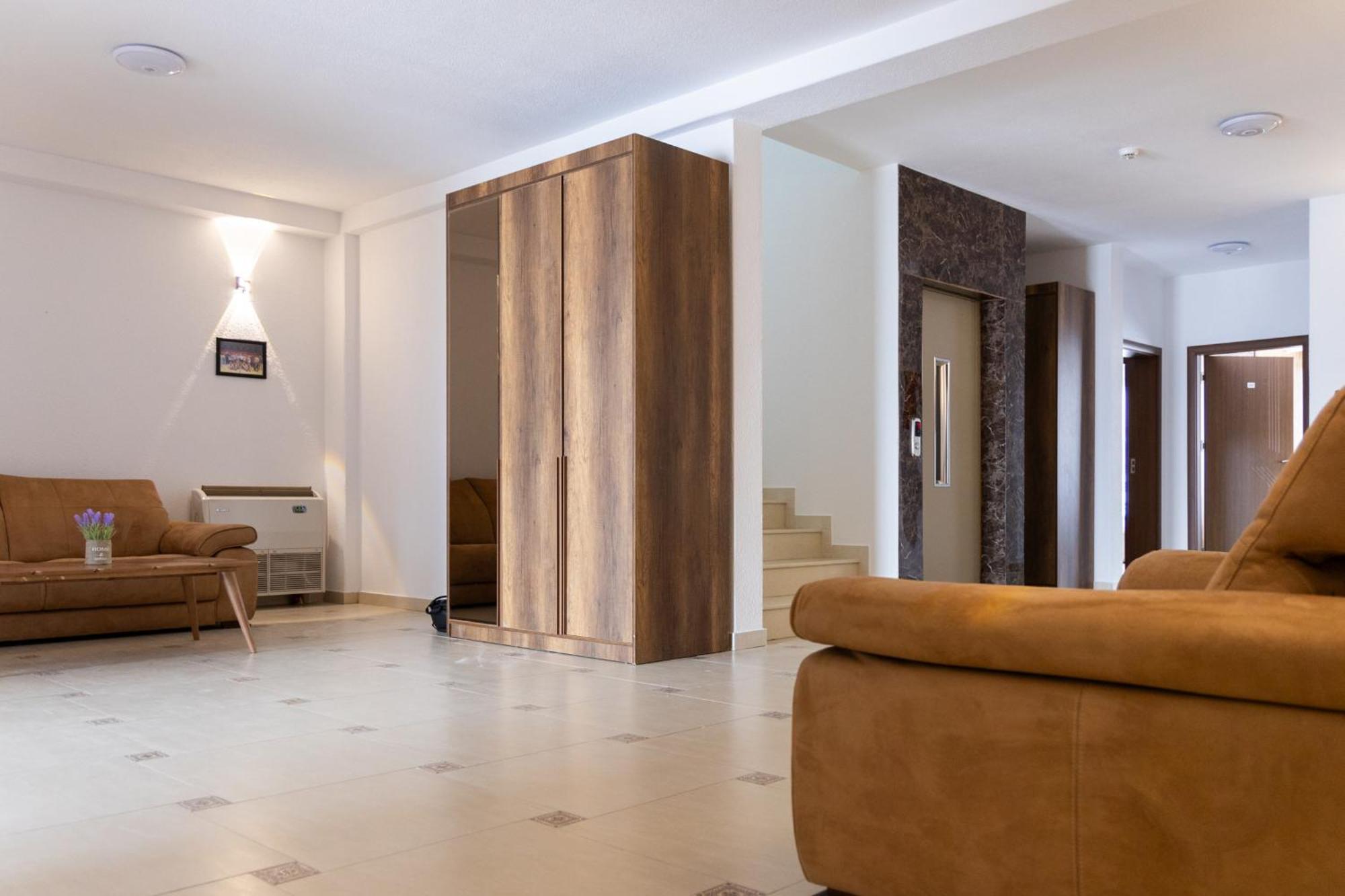Hotel Denis Prizren Esterno foto