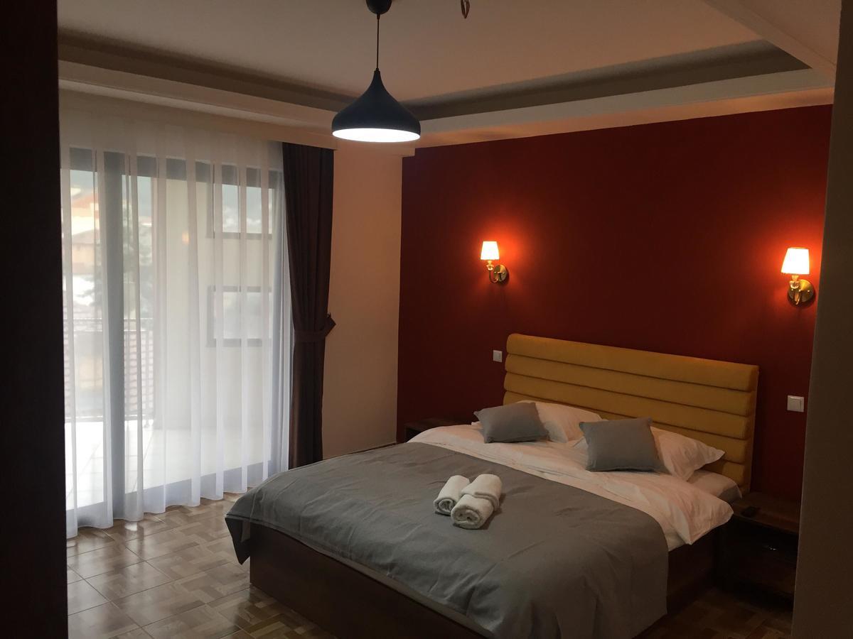 Hotel Denis Prizren Esterno foto