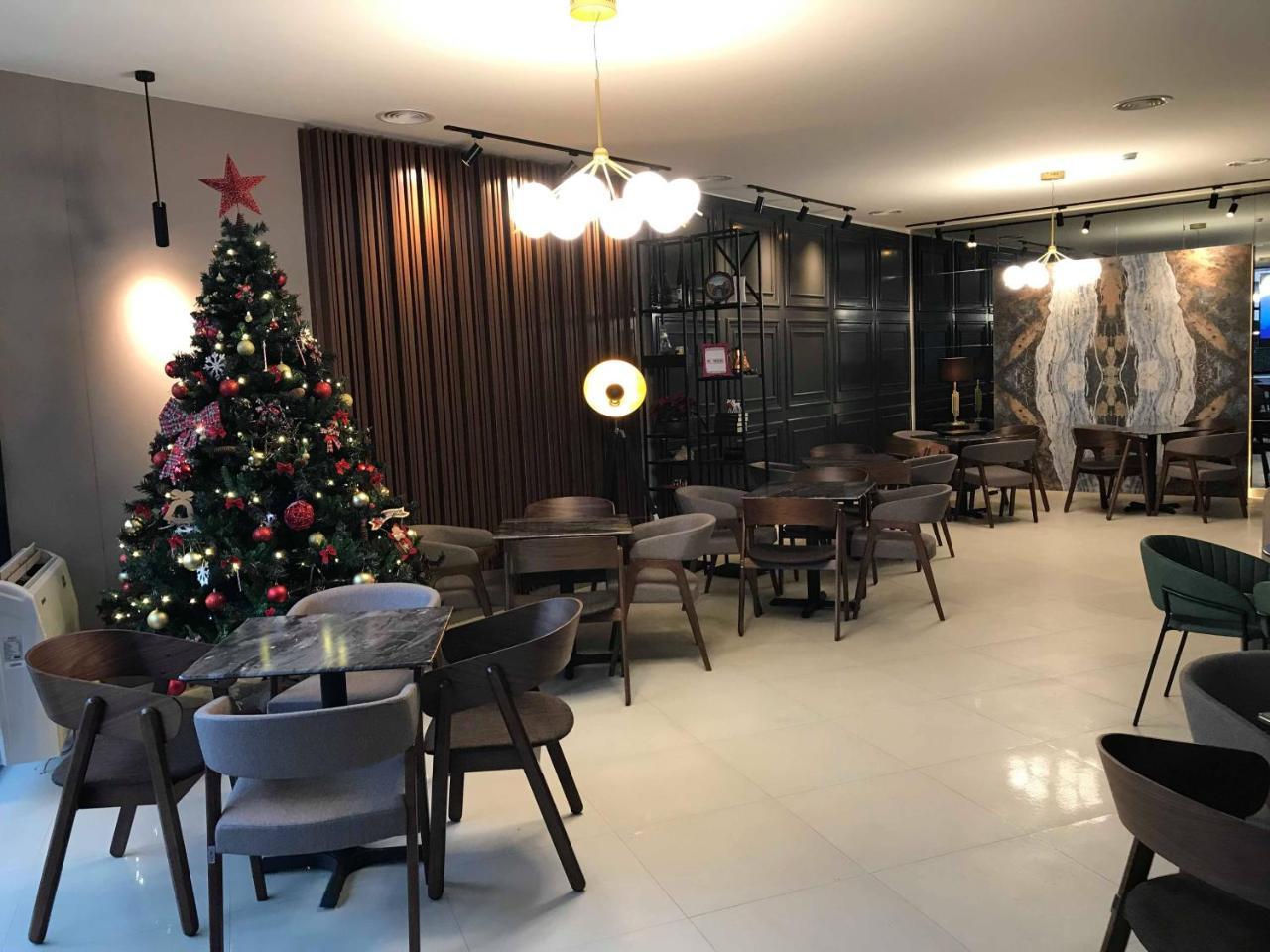 Hotel Denis Prizren Esterno foto
